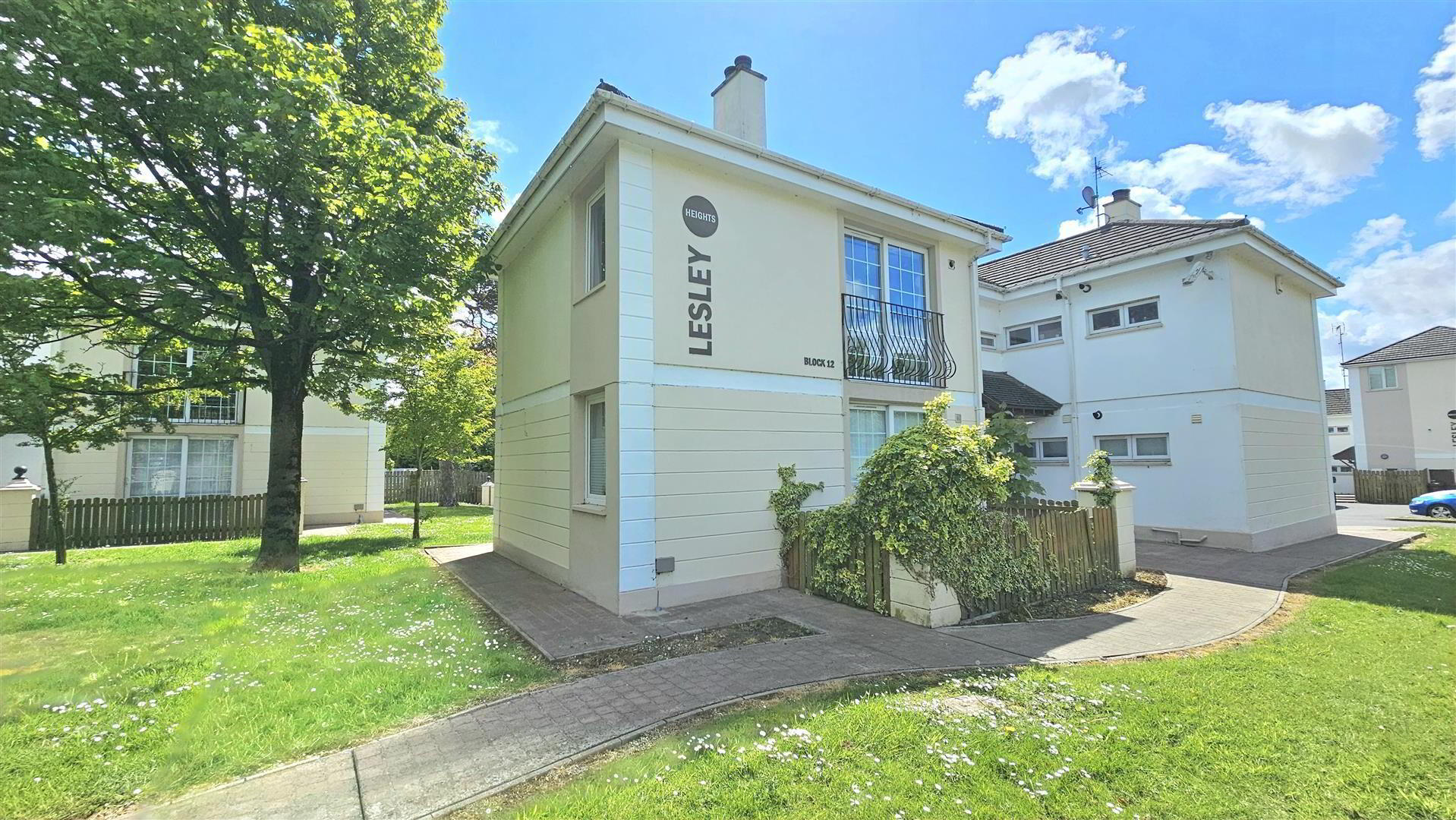 12c Lesley Heights 2 of 5