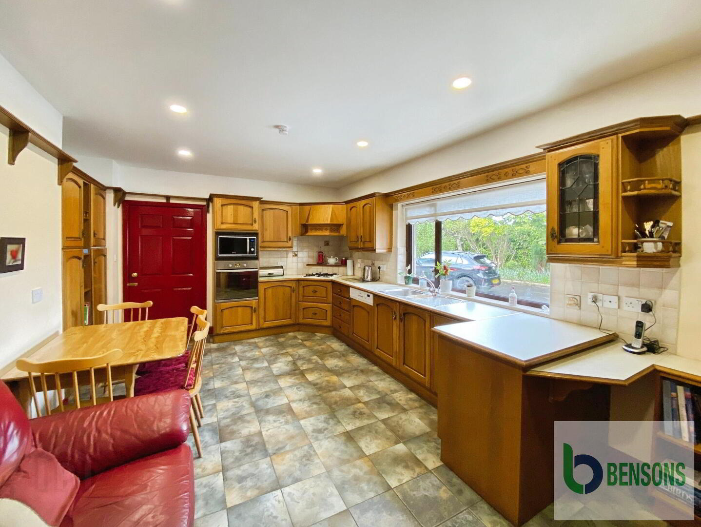 2A Beechfield Park 2 of 34