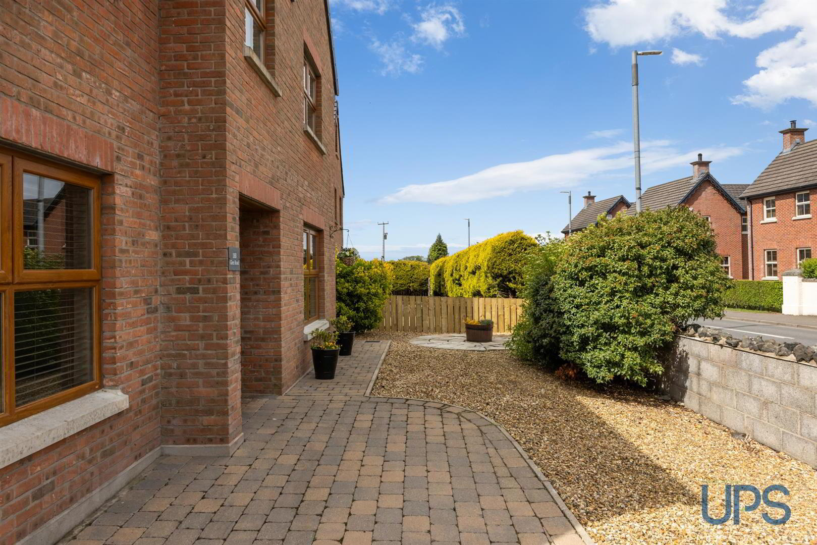 18b Glen Road 2 of 49