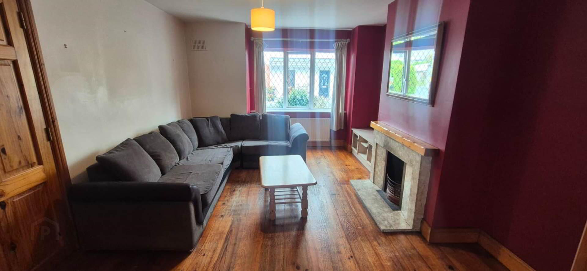 9 Riverside Mews 2 of 6