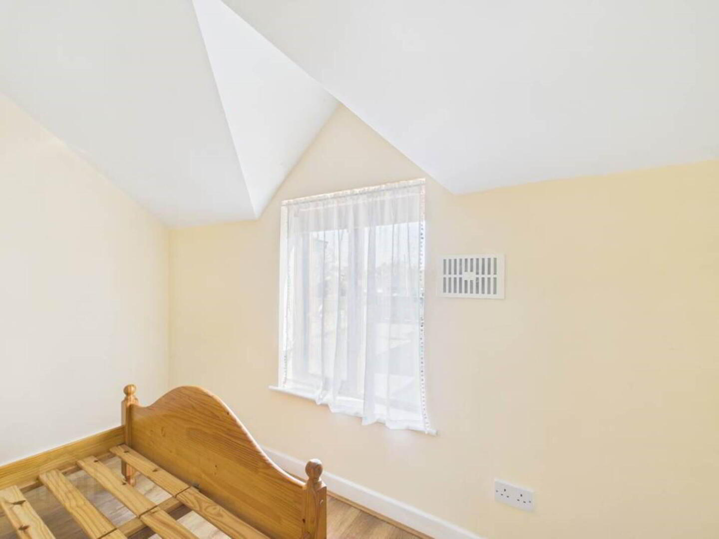 9 Priory Court 27 of 28