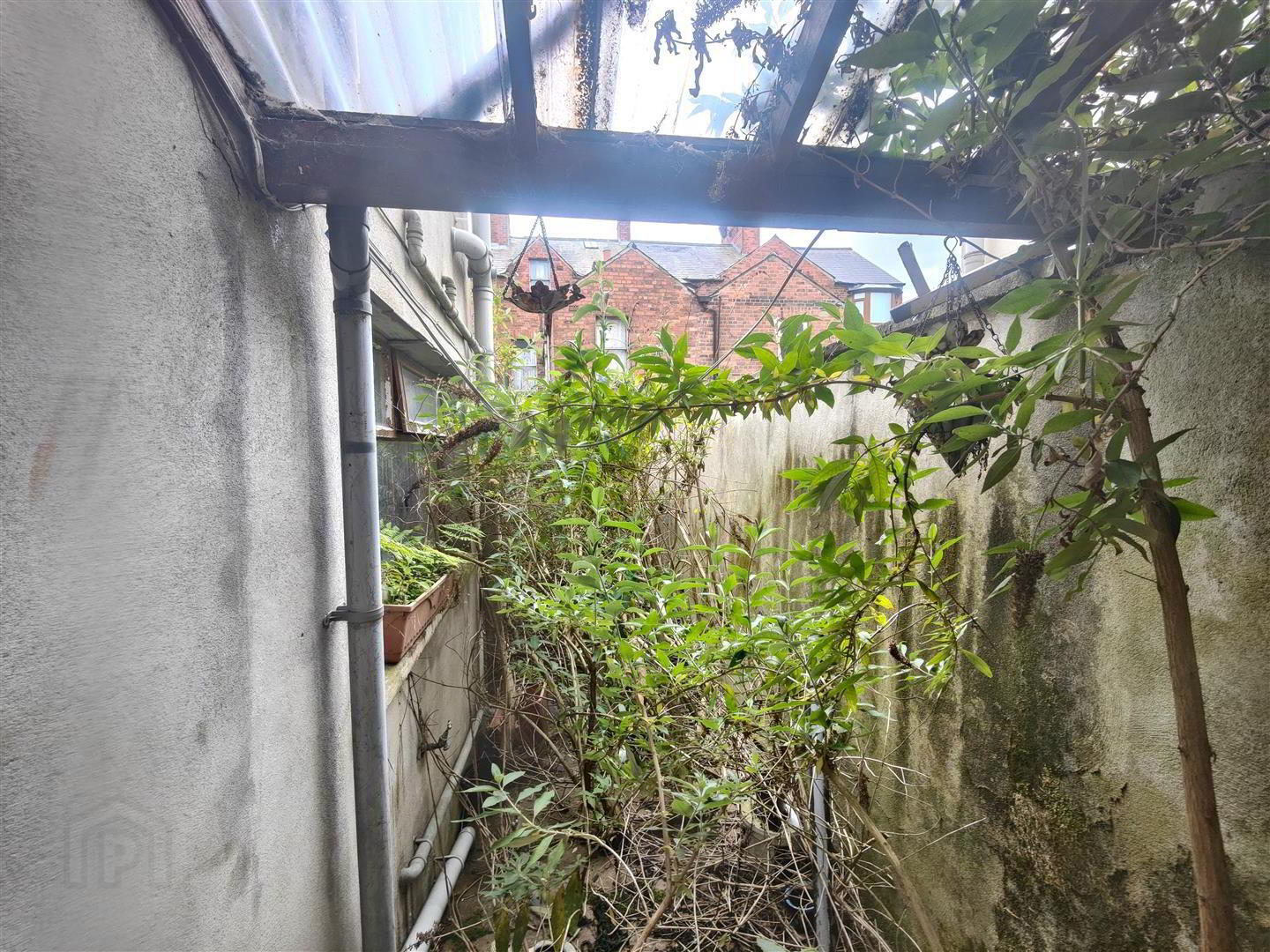 36 Willowbank Gardens 14 of 15