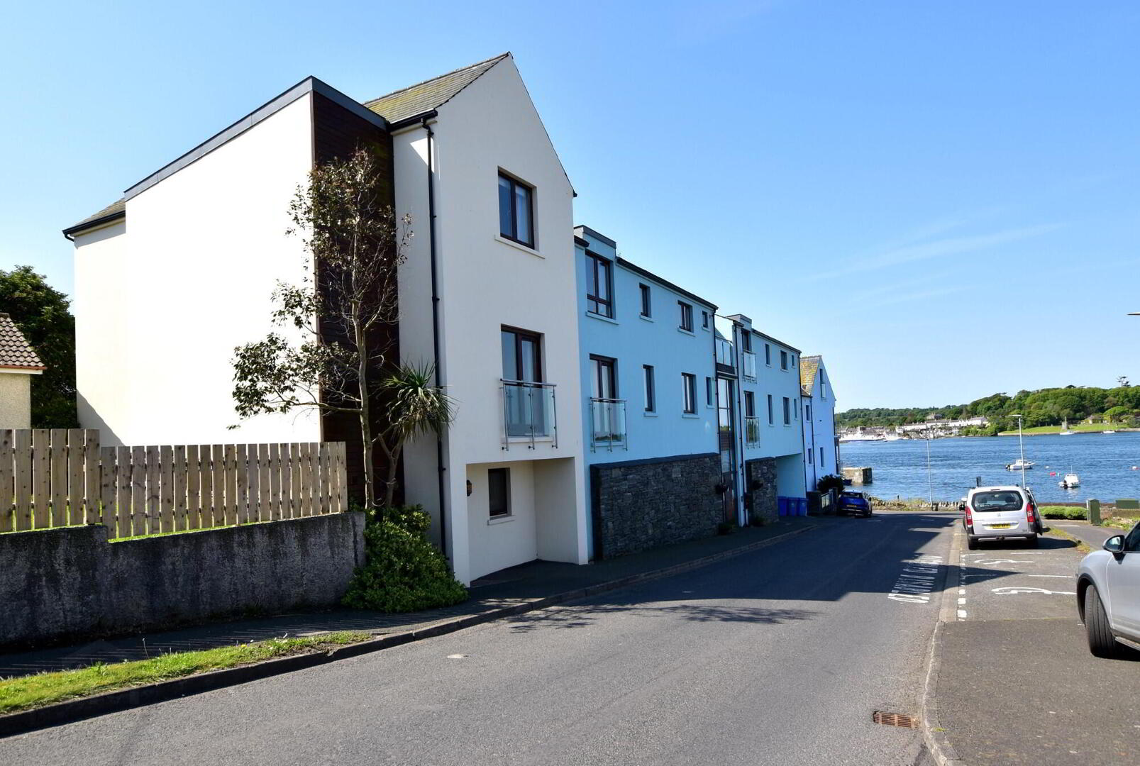 1 Cook Street 2 of 40