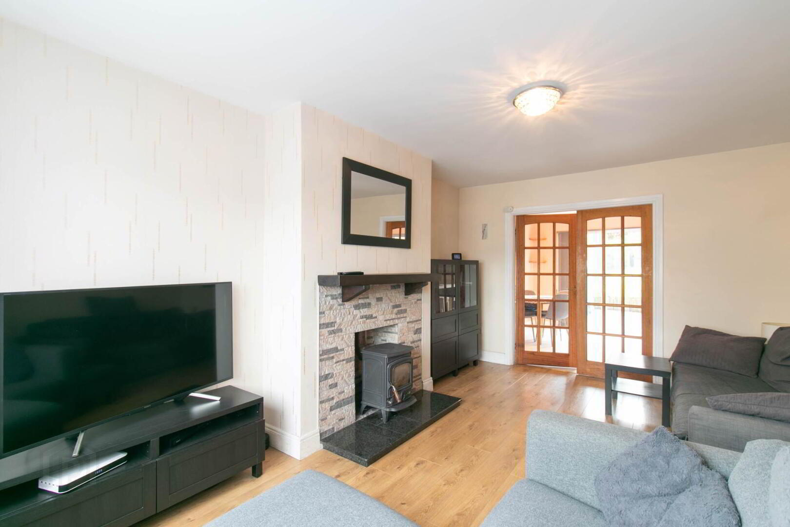 24 Willow Park Drive 3 of 29