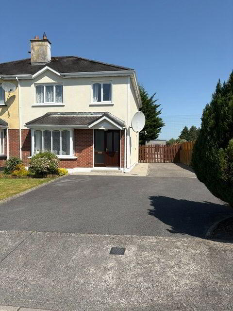 17 Abbey Vale 2 of 23