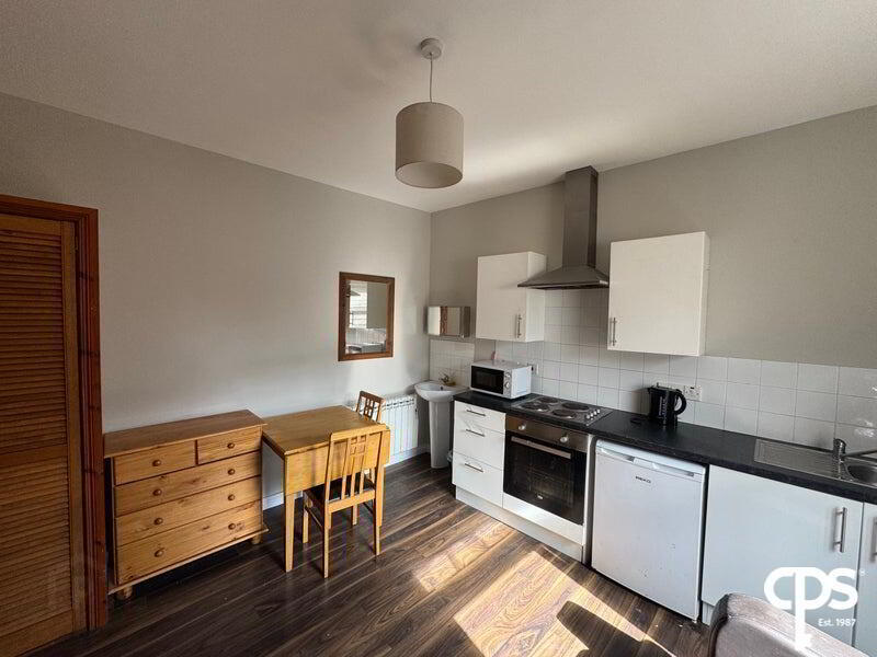2 Wellesley Avenue 9 of 10