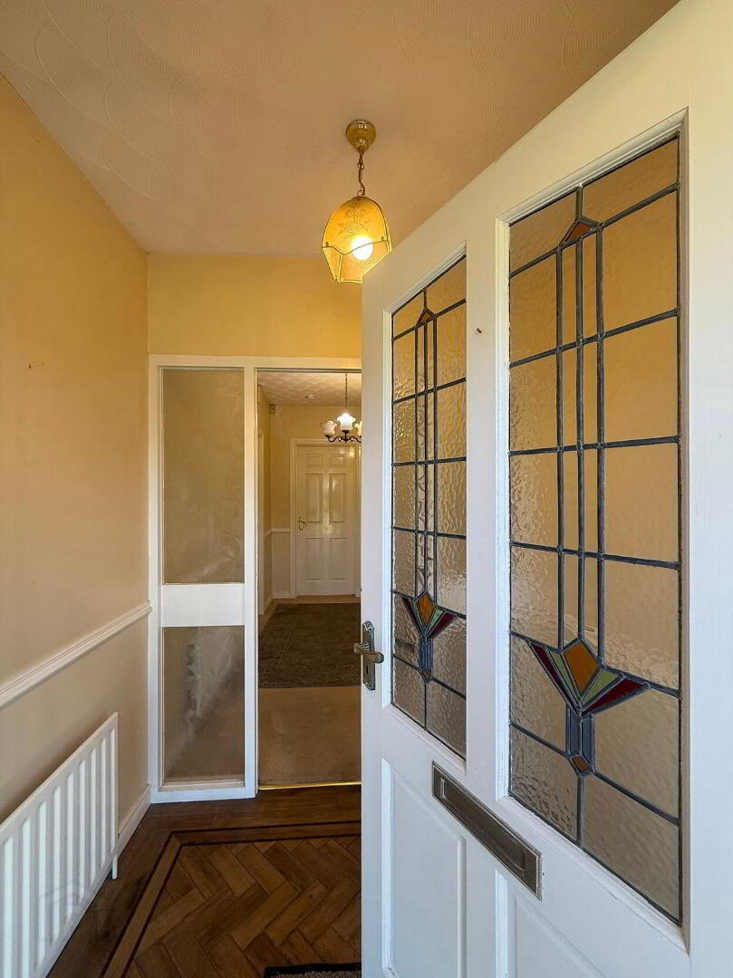 34 Castlecat Road 3 of 52