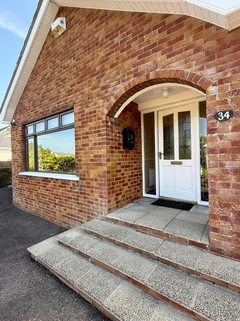 34 Castlecat Road 2 of 52