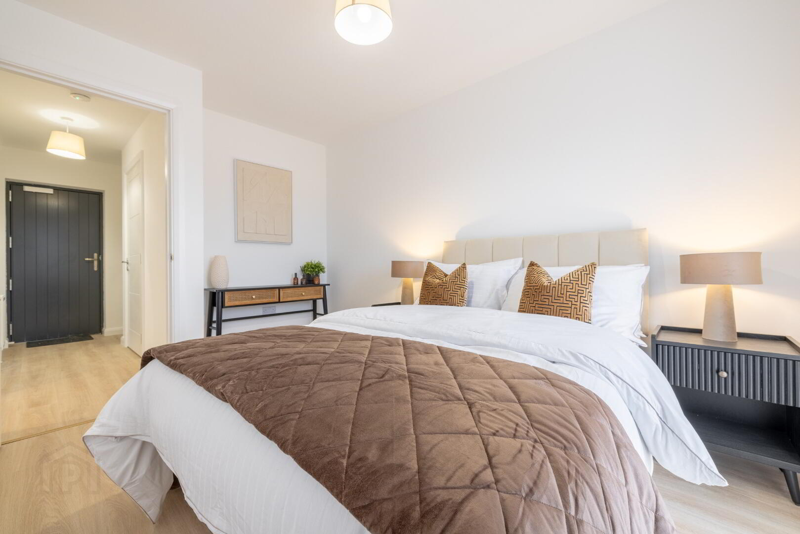 Apartment B10 8 of 9