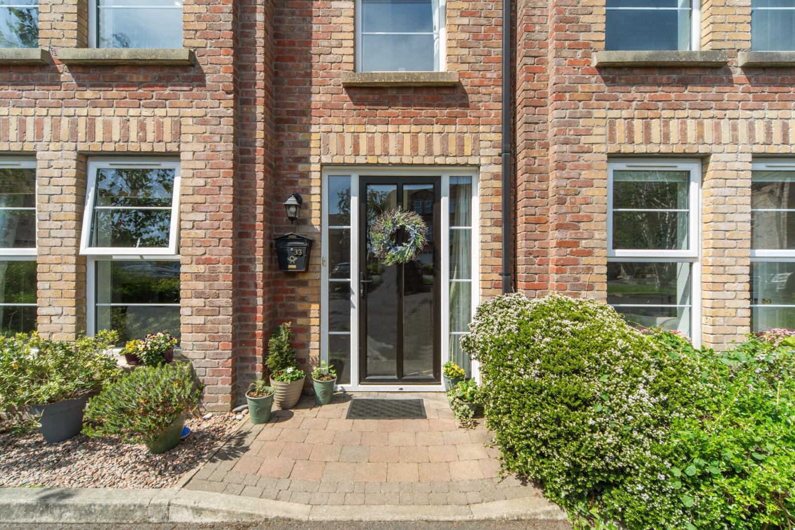 33 Strathearn Lane 2 of 34