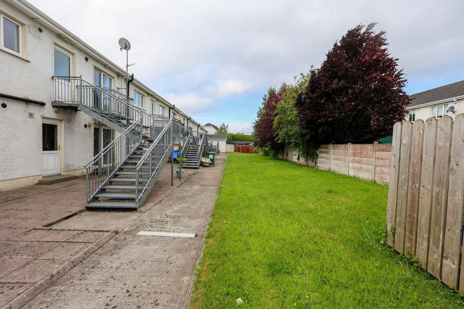 44 Manorfield 24 of 24