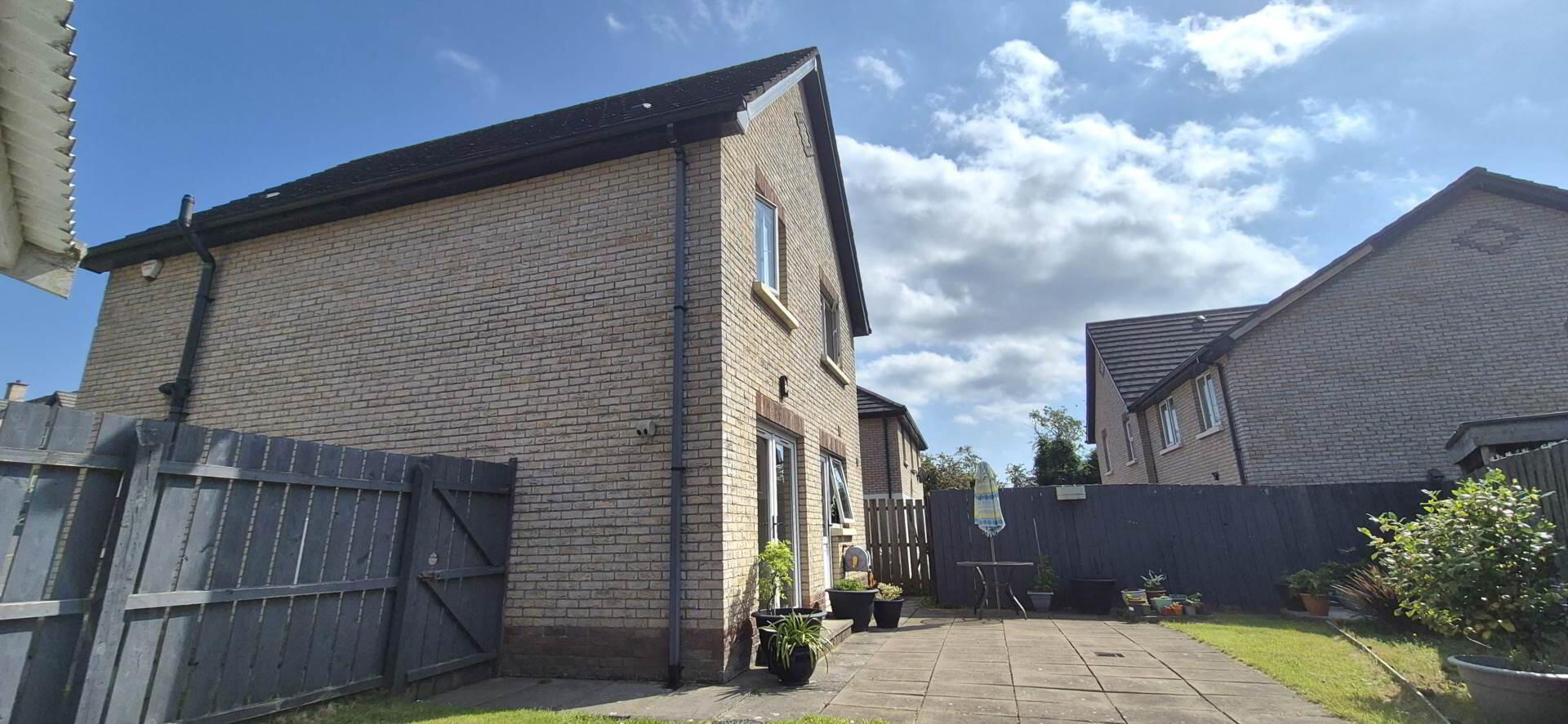12 Lenamore Park 27 of 28