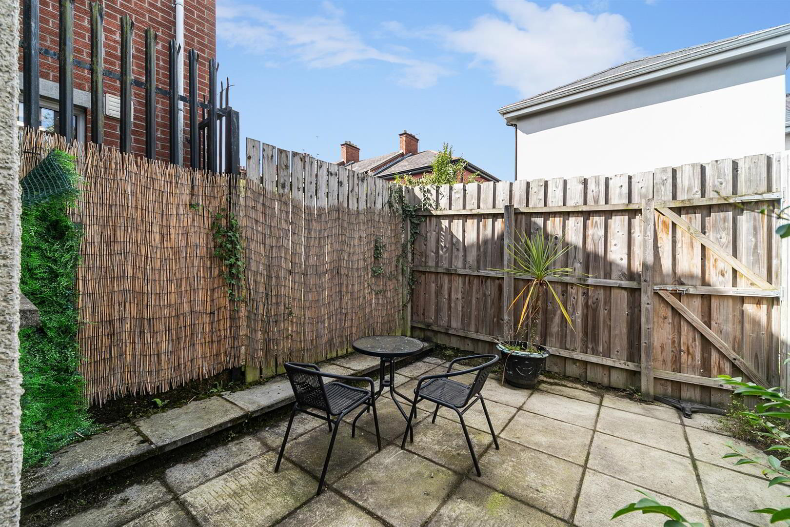 60 Sandhurst Gardens 9 of 10