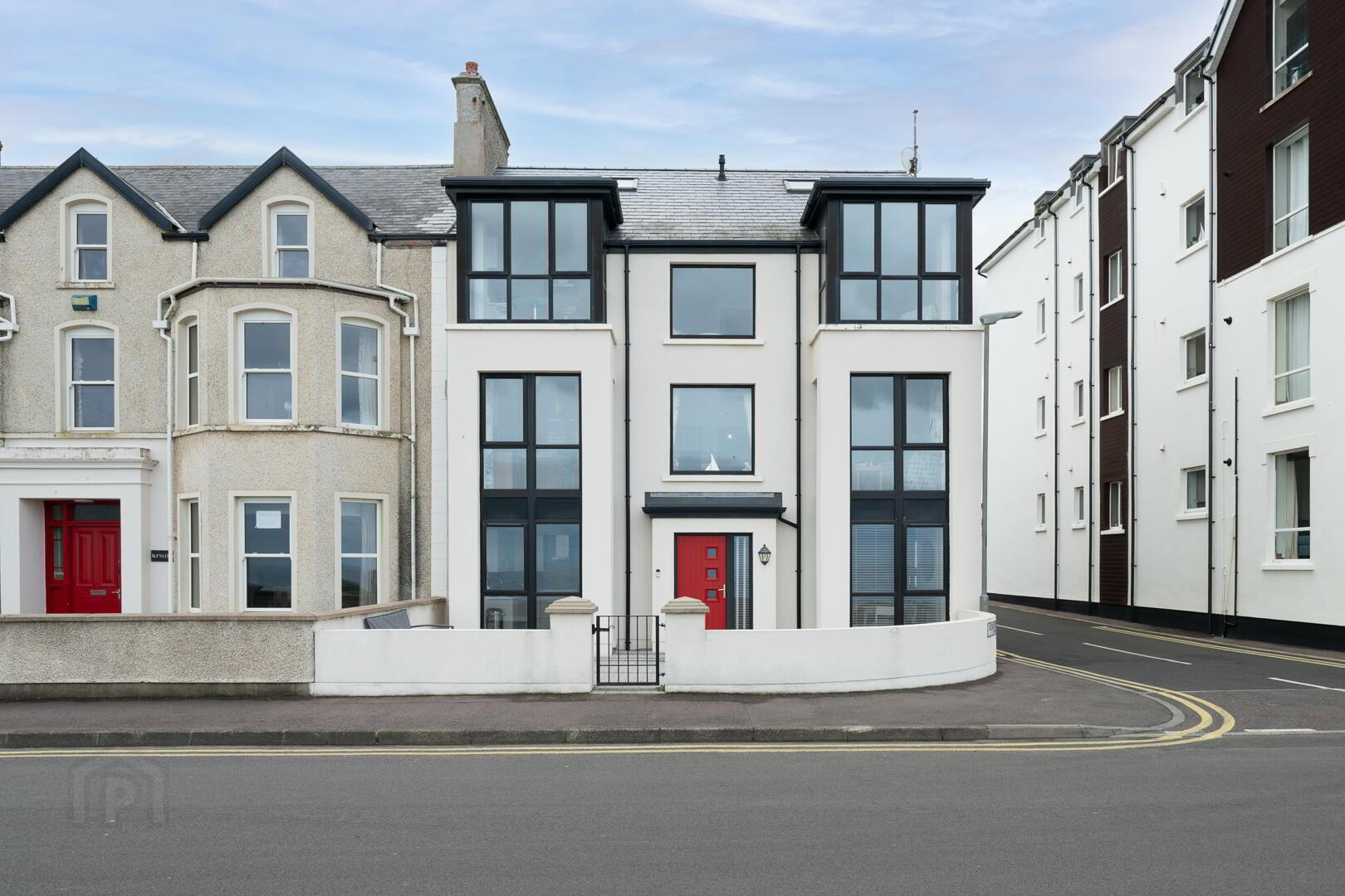 Apt 2, 63 Beach Road 1 of 39