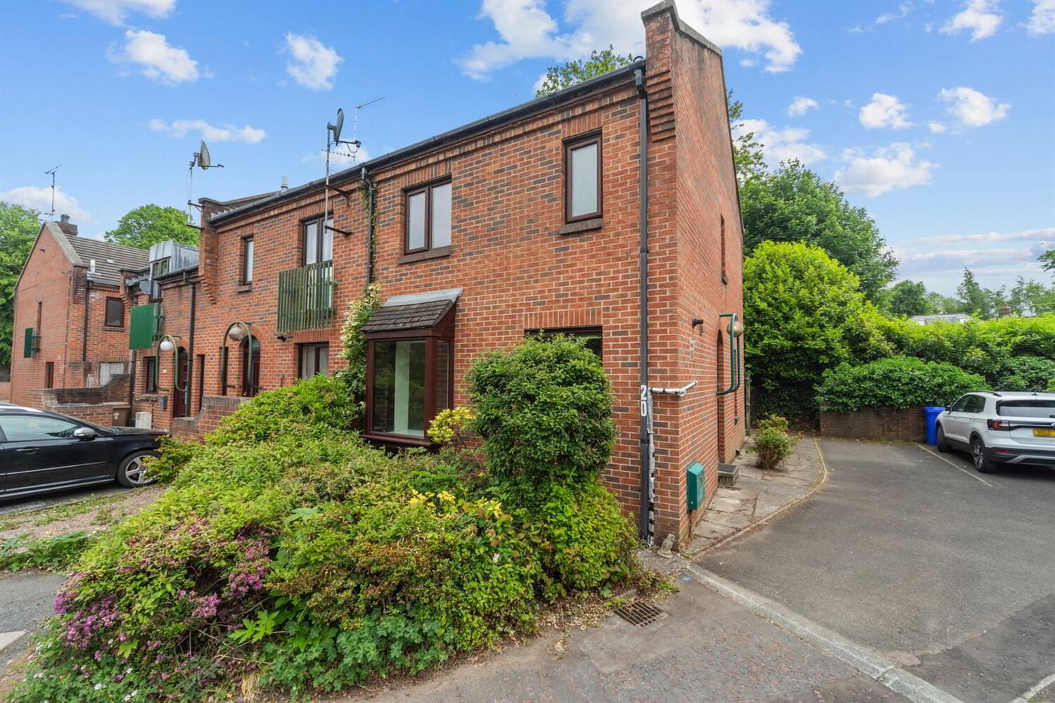 20 Balmoral Mews 2 of 14