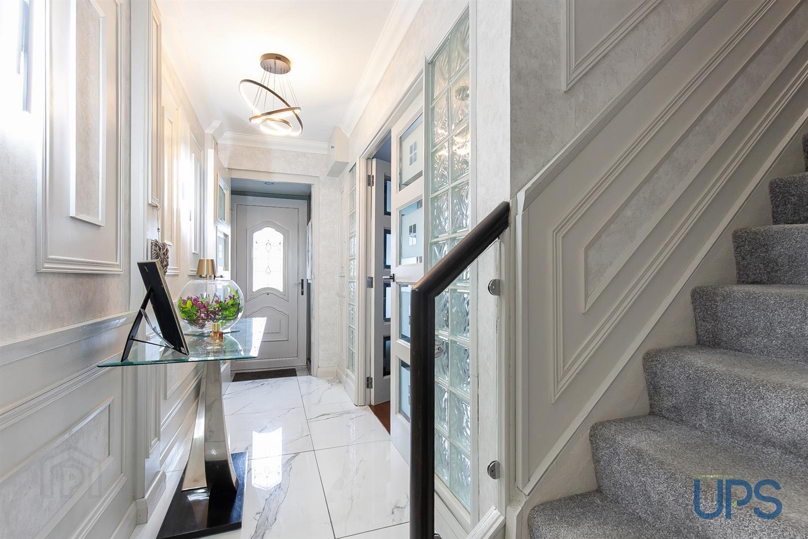 5 Kilmore Close 3 of 32