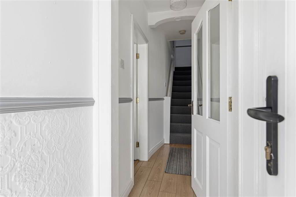 36 Larne Road 3 of 40