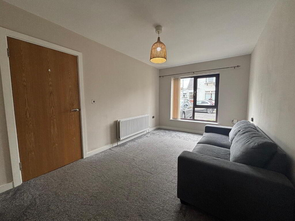90 Rushfield Avenue 3 of 9