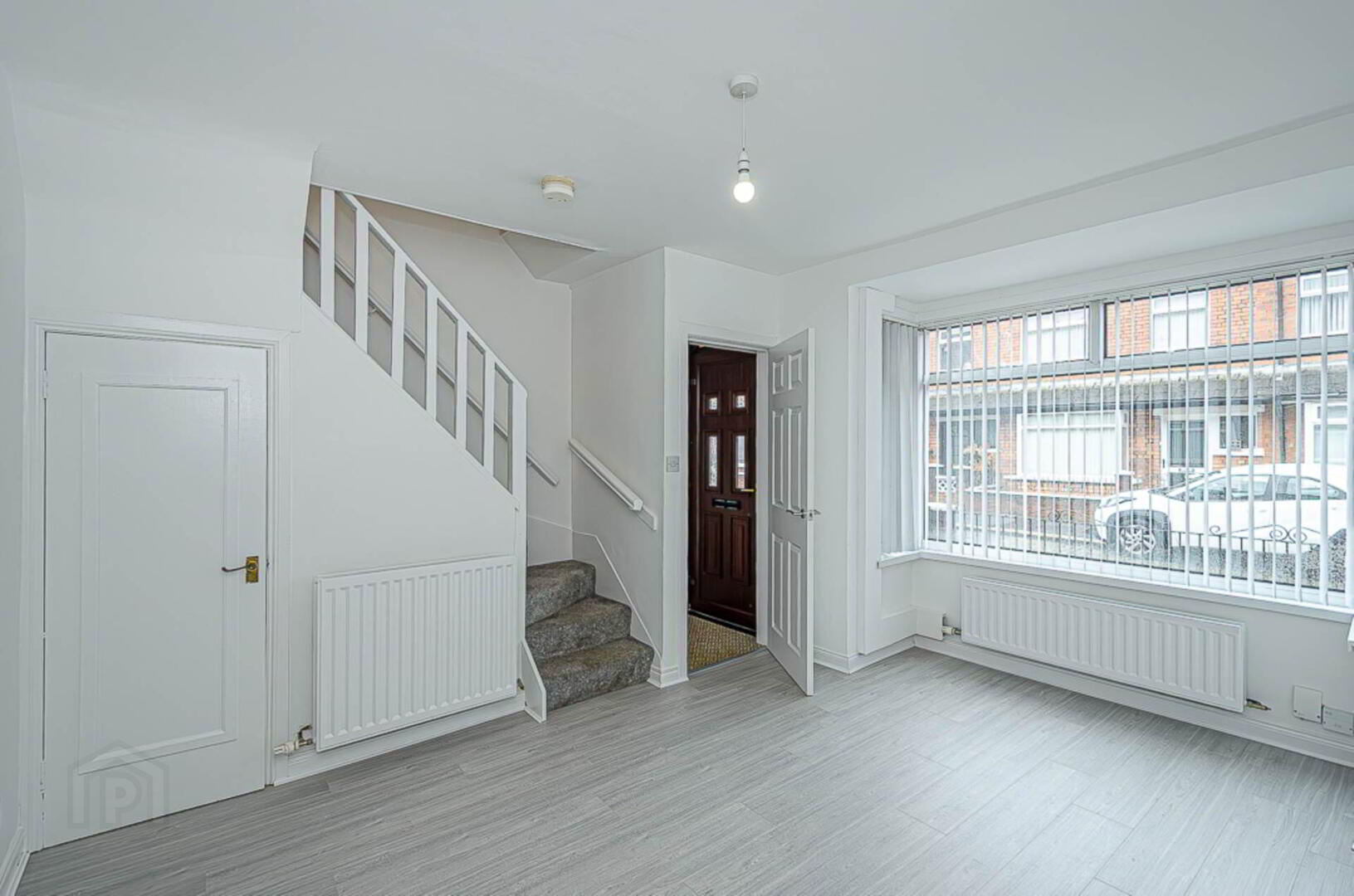 32 Lismain Street 3 of 21