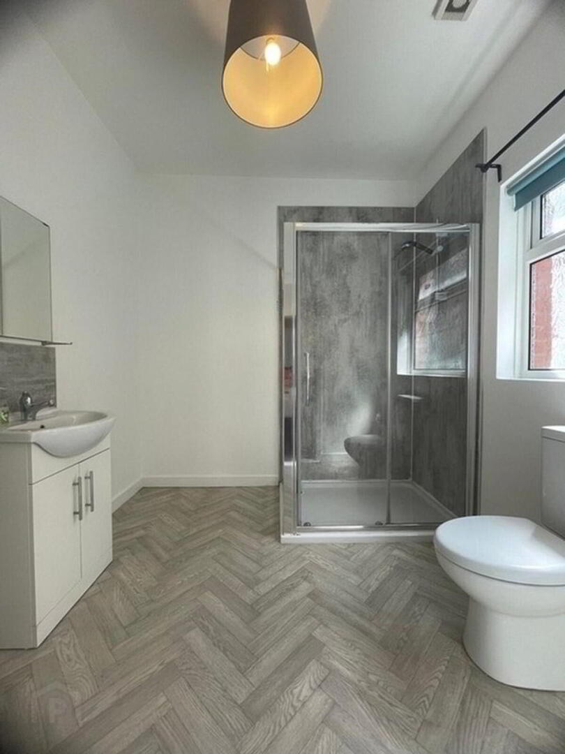 57 Ardenvohr Street 14 of 14