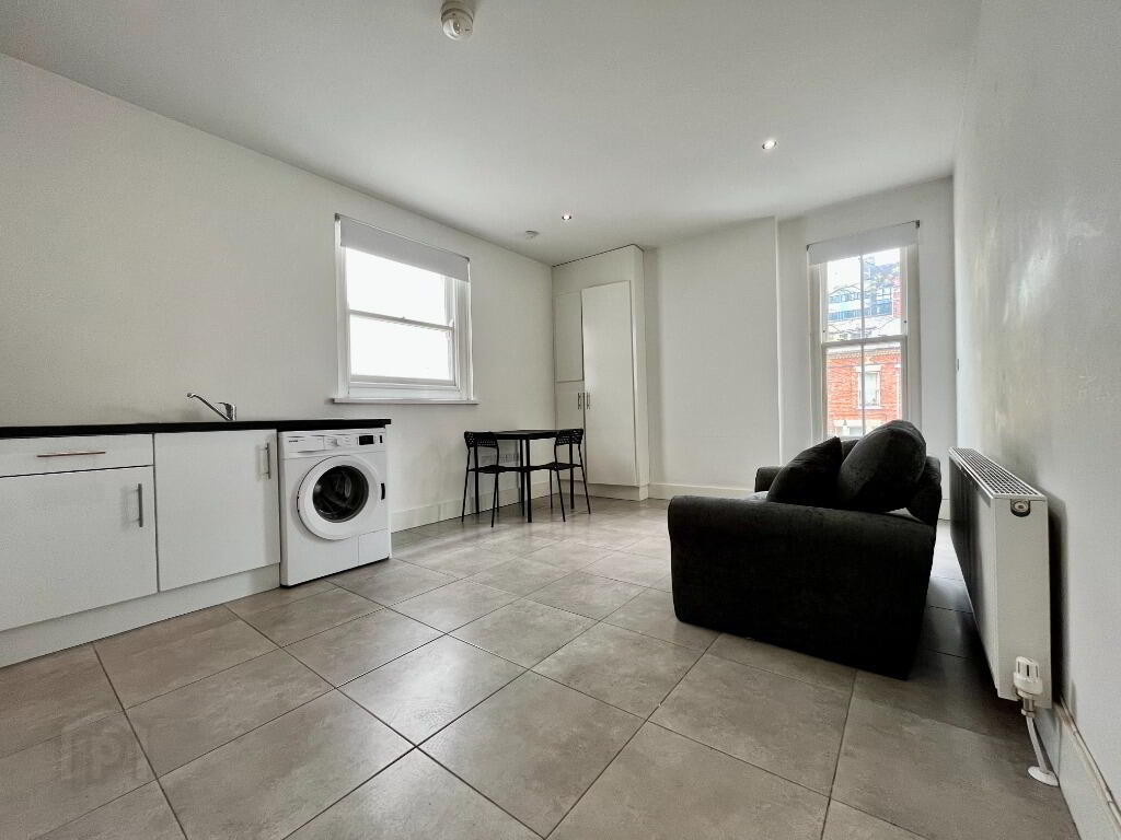 25 Ulsterville Avenue 2 of 6