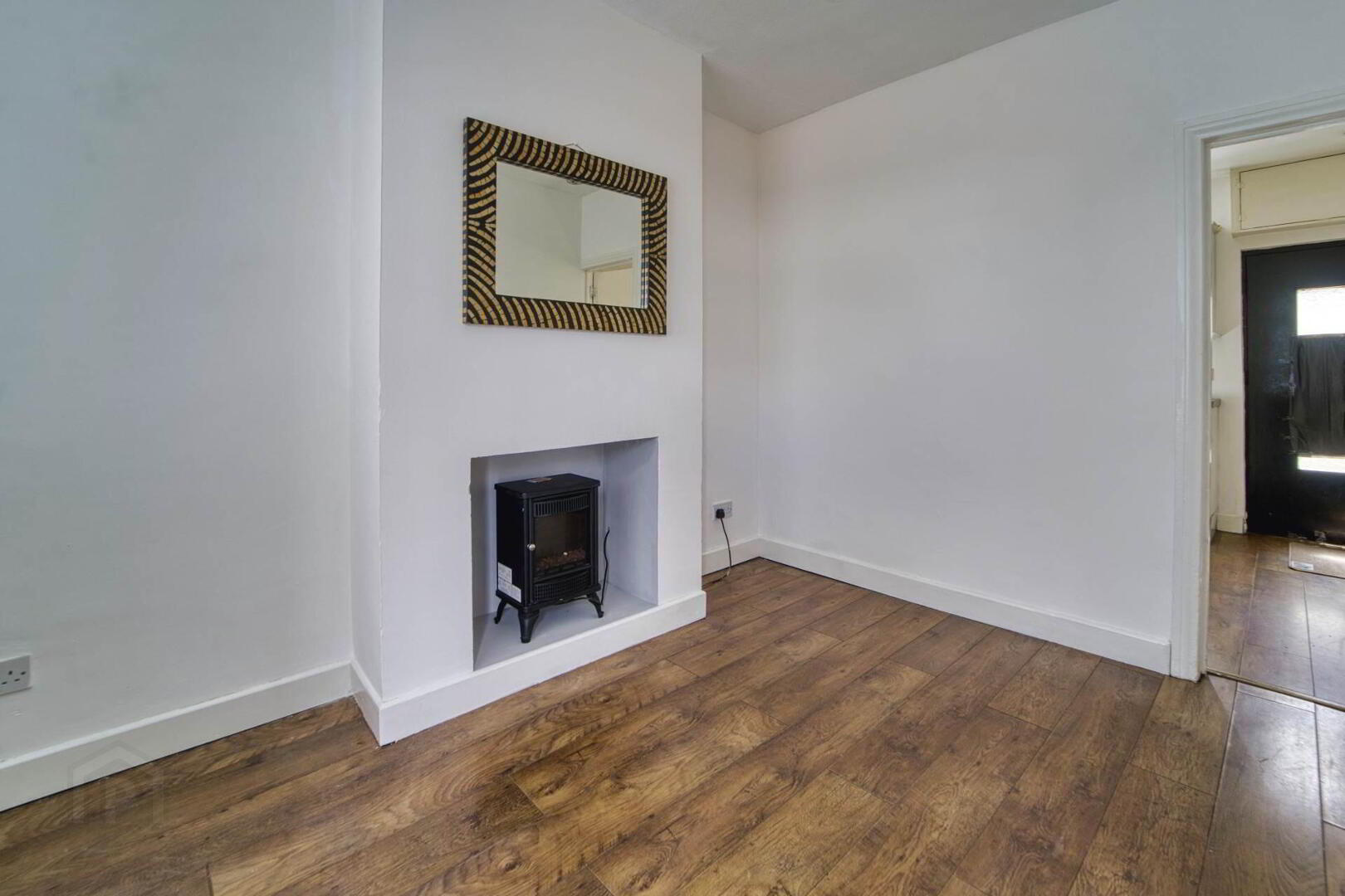 15 Ridgeway Street 3 of 11