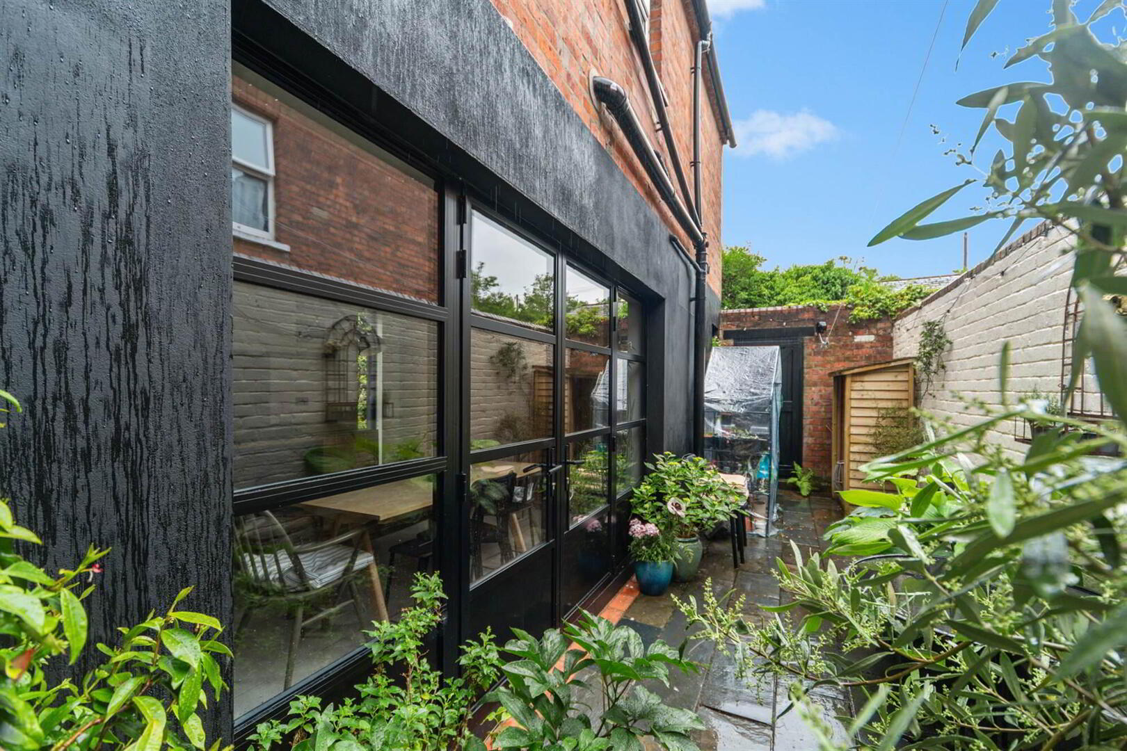 2 Sandford Avenue 32 of 33