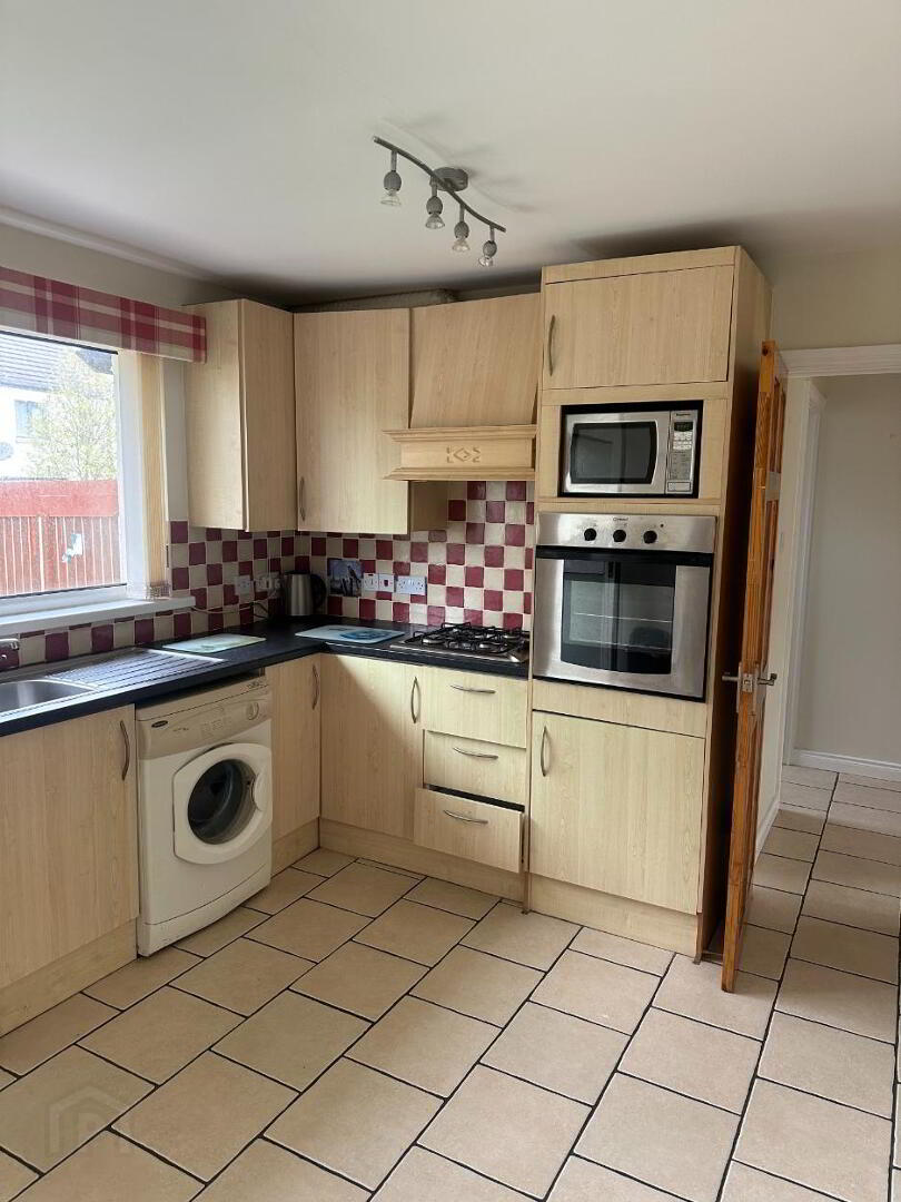 6 Ashmount Park 12 of 13