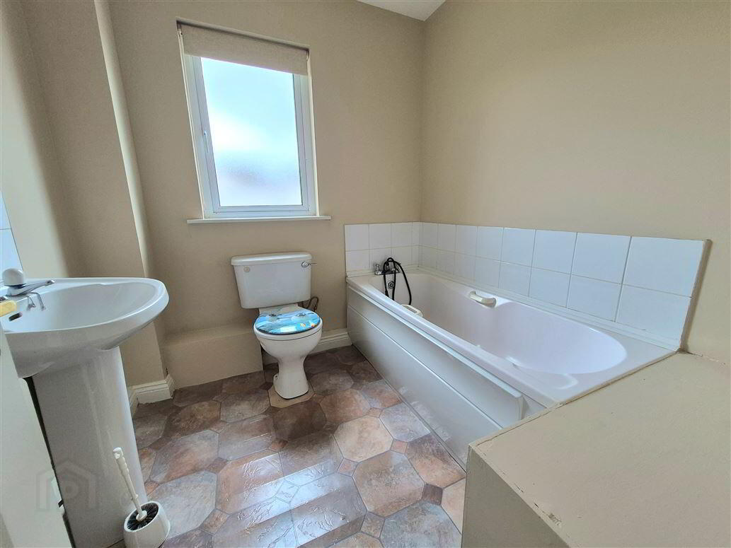 32 Sycamore Close 11 of 12