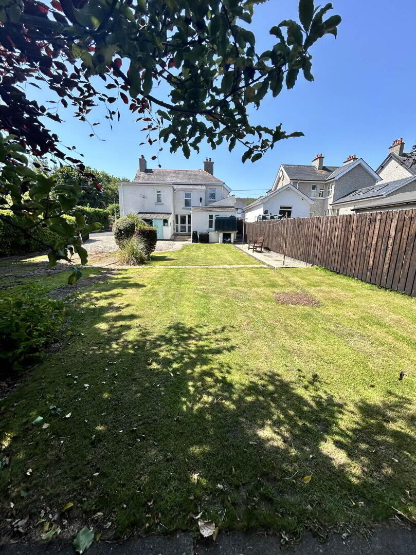 2 Beechwood Avenue 26 of 27