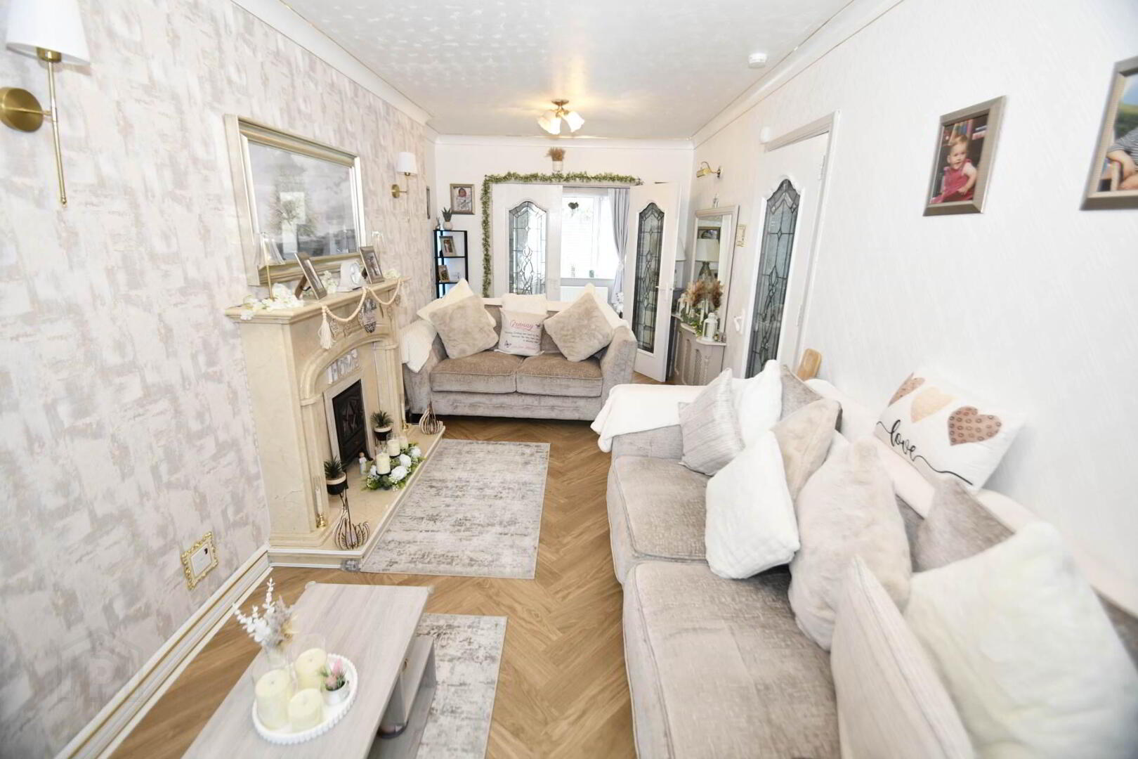 8 Andersonstown Crescent 3 of 22