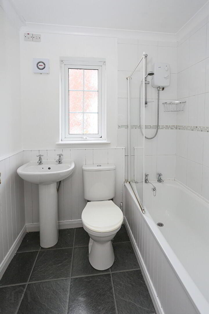 16 Manor Avenue 6 of 6