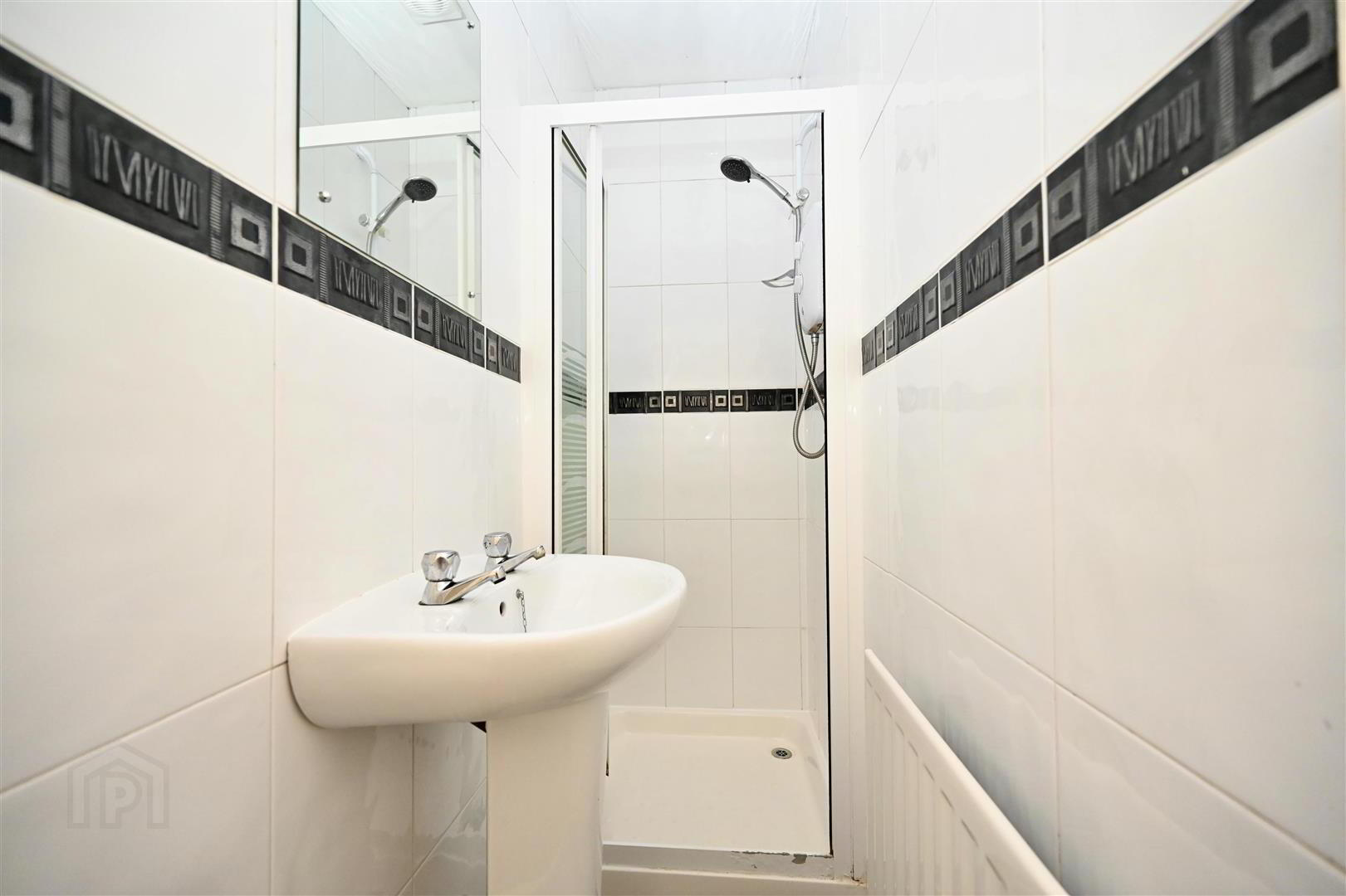 Apt 2, 17 Wellesley Avenue 12 of 12