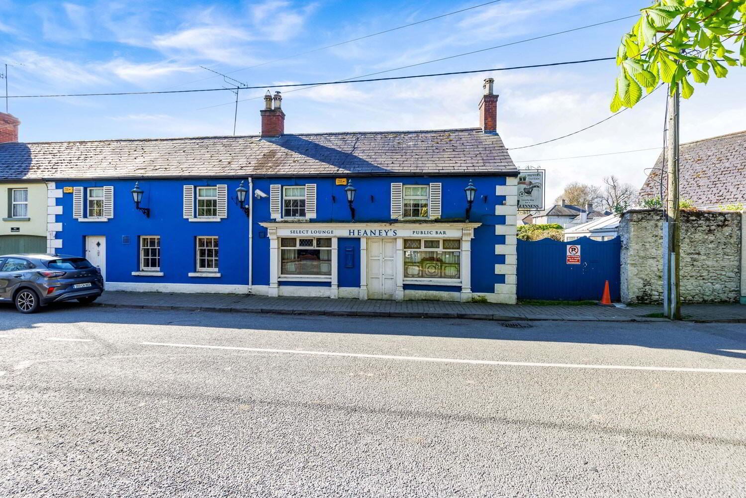 Former Licensed Premises & Apartment 1 of 11