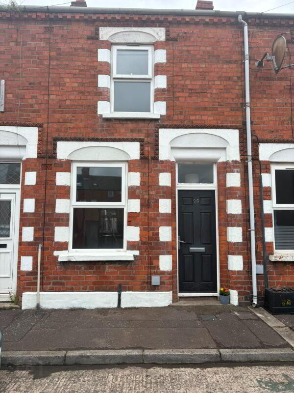 29 Gipsy Street 1 of 11