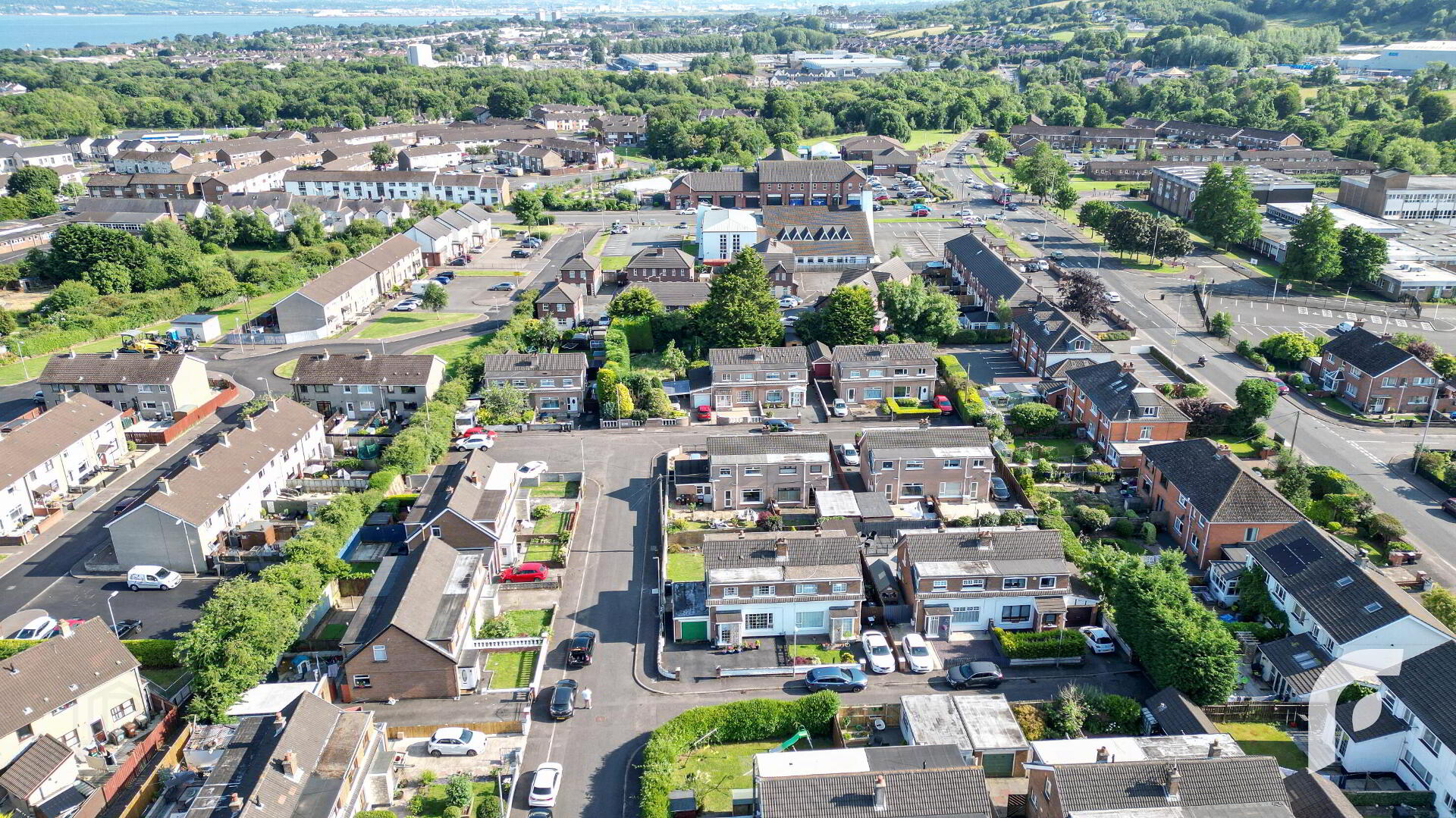 1 Lisbane Gardens 34 of 34
