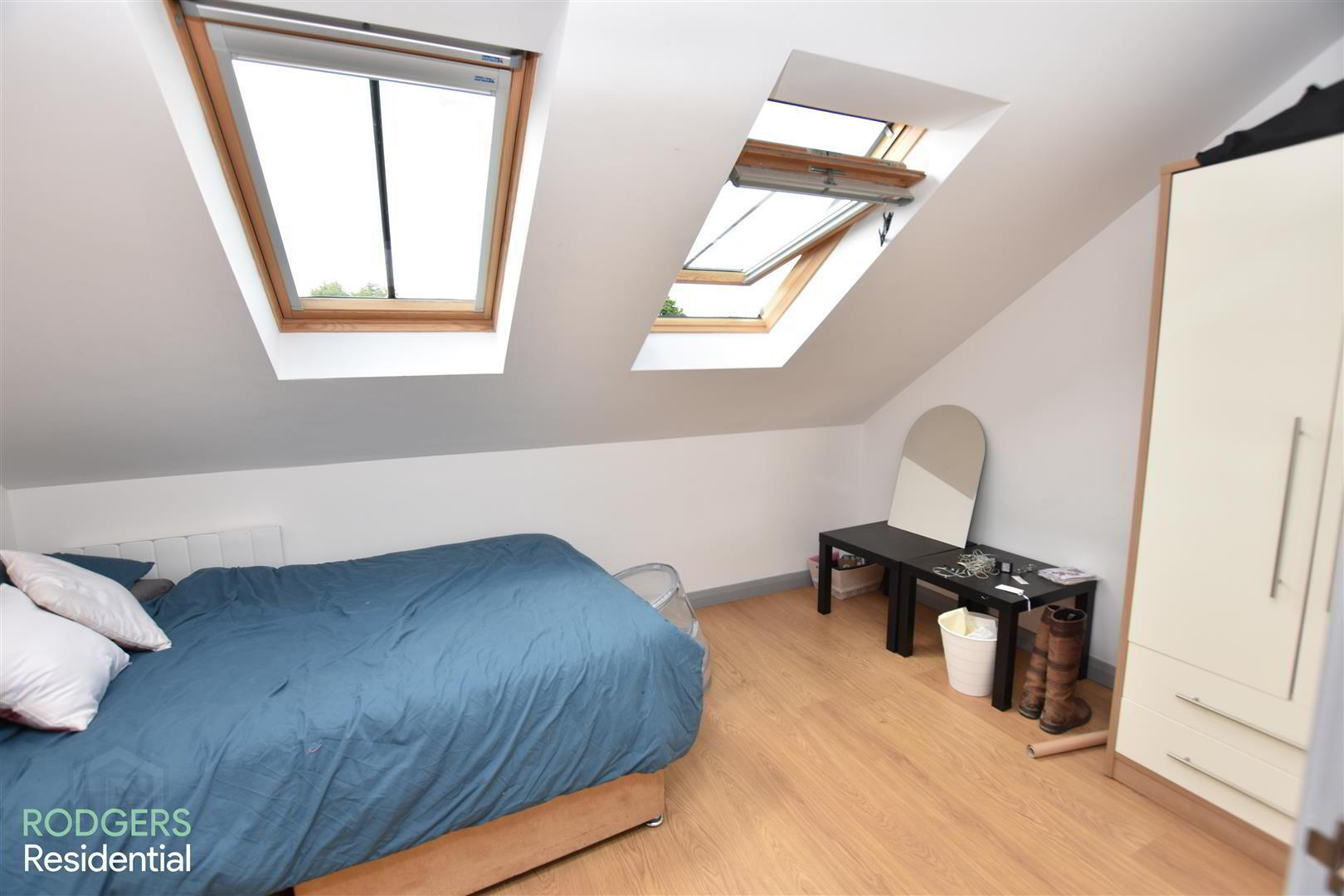 Apt 14, 125 Wellesley Avenue 8 of 9