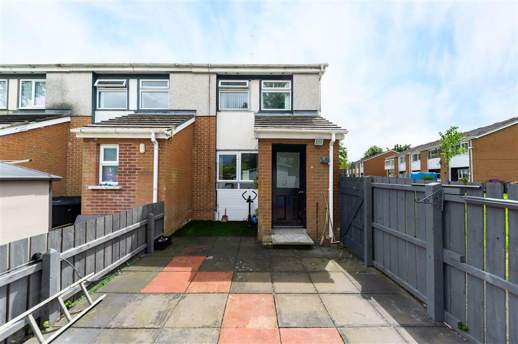 14 Finnis Close 16 of 17