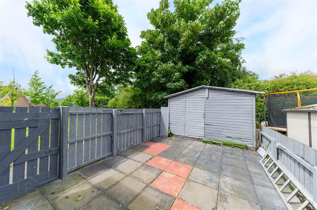 14 Finnis Close 17 of 17