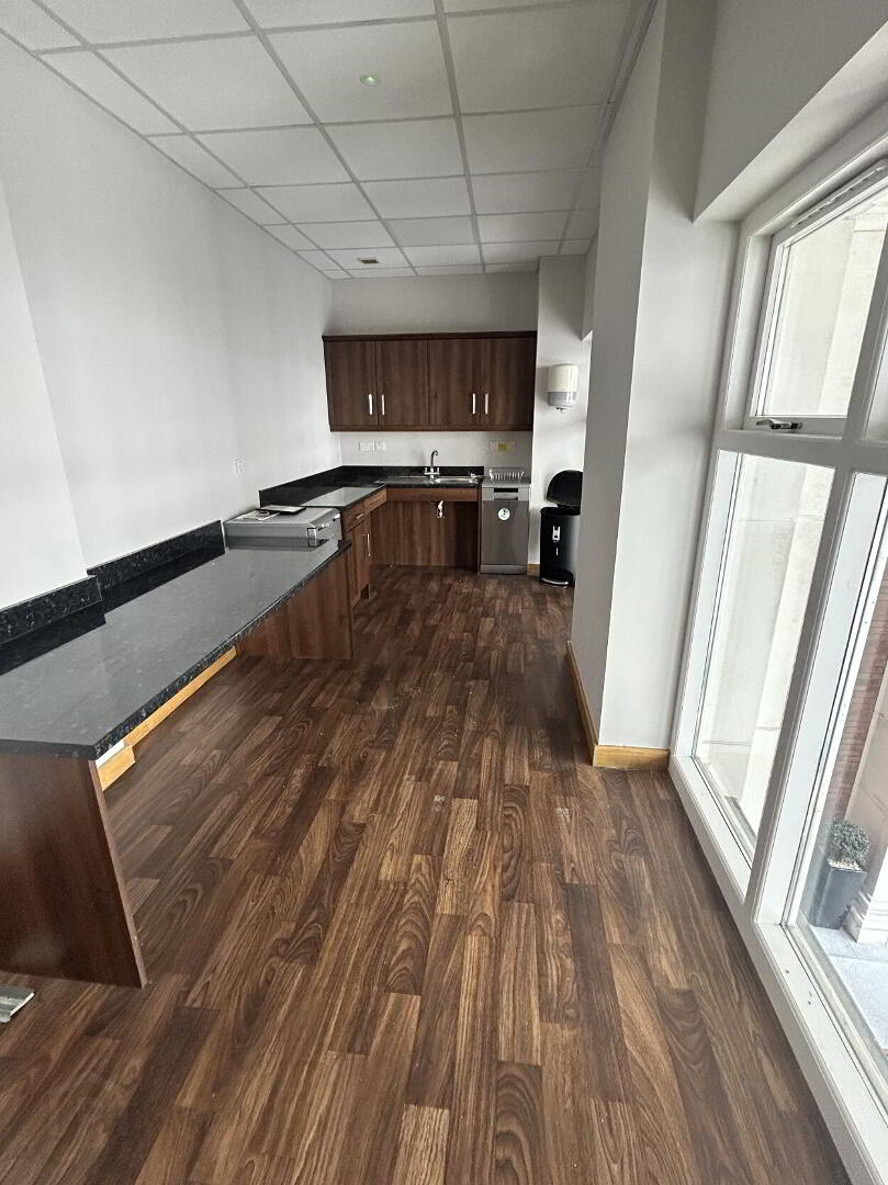 First Floor Edward Court, 13 Saint Anne's Square 11 of 12