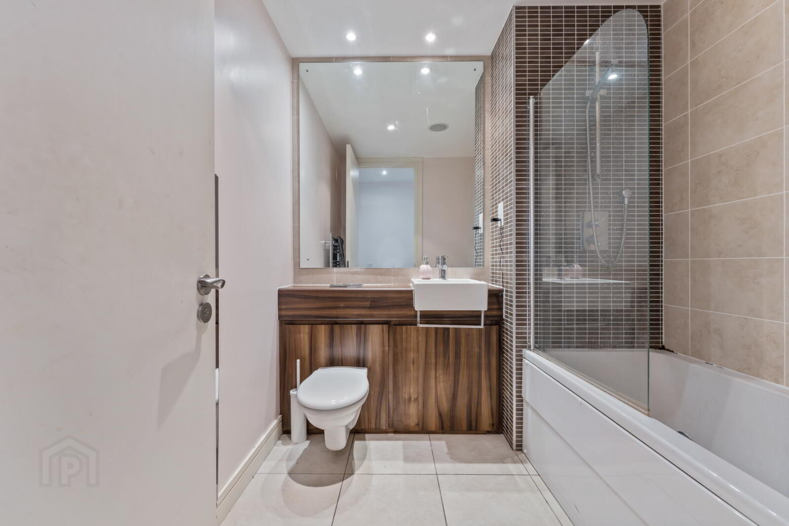 Apartment 10.03 The Arc 2J Queens Road 13 of 14
