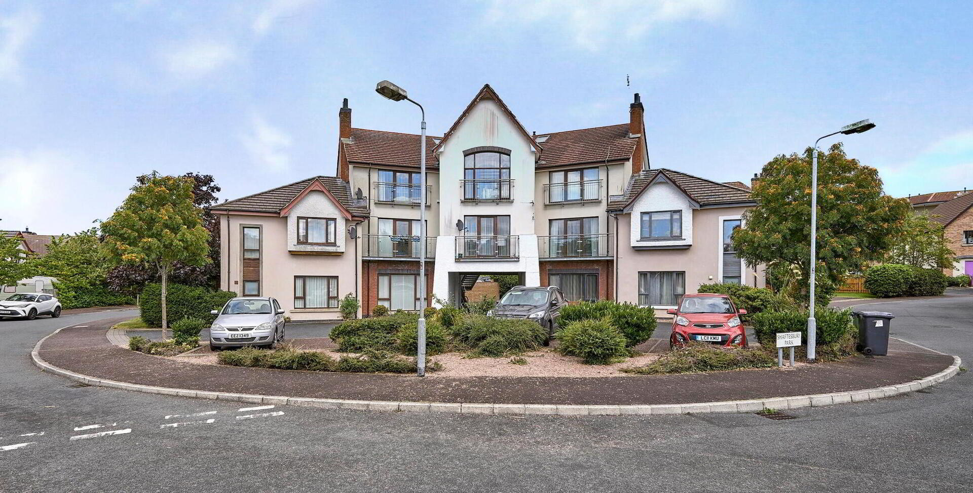 24d Shaftesbury Road 2 of 21