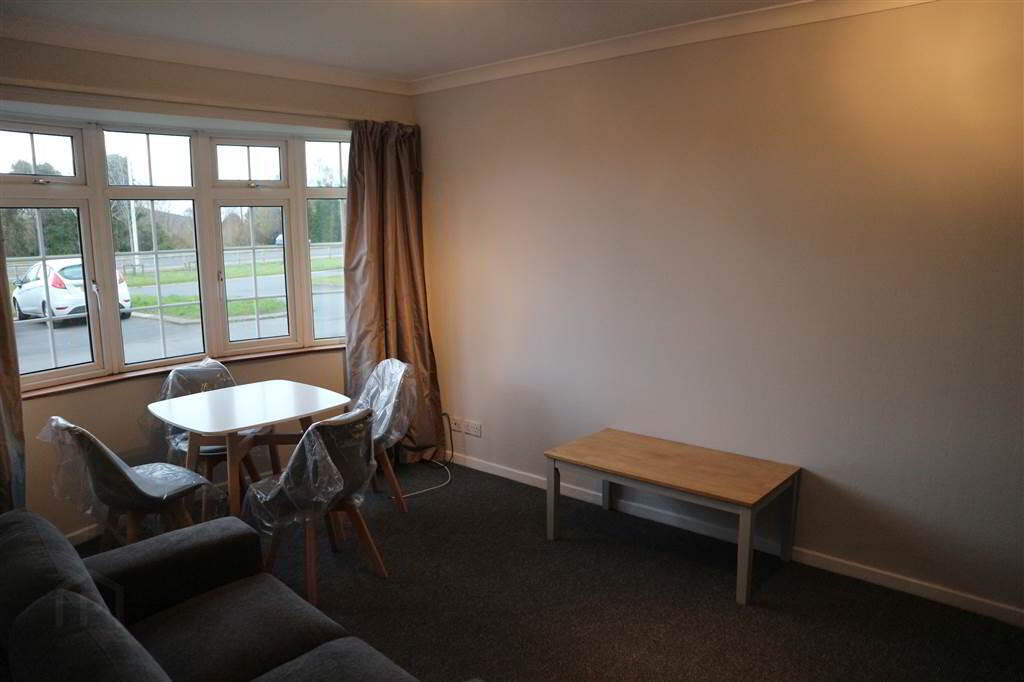 48 Strathearn Court 2 of 7