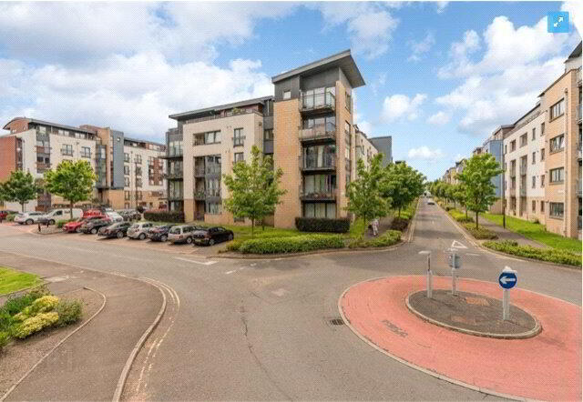 12/11 East Pilton Farm Avenue 1 of 11