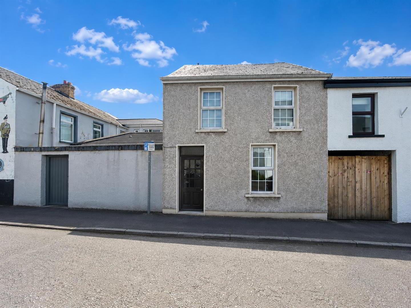 6 Ebrington Street 1 of 9