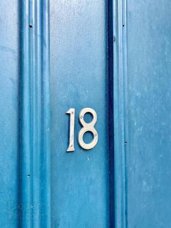 18 Wellington Park Avenue 3 of 21