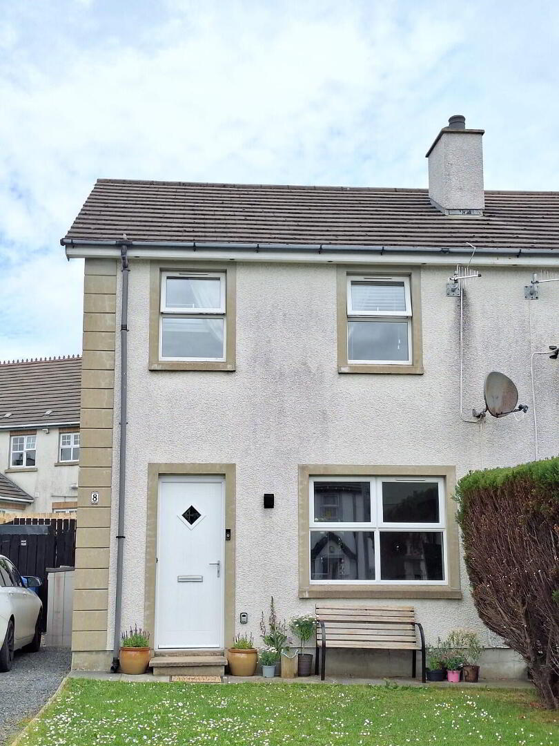 8 Whitehall Crescent 1 of 21