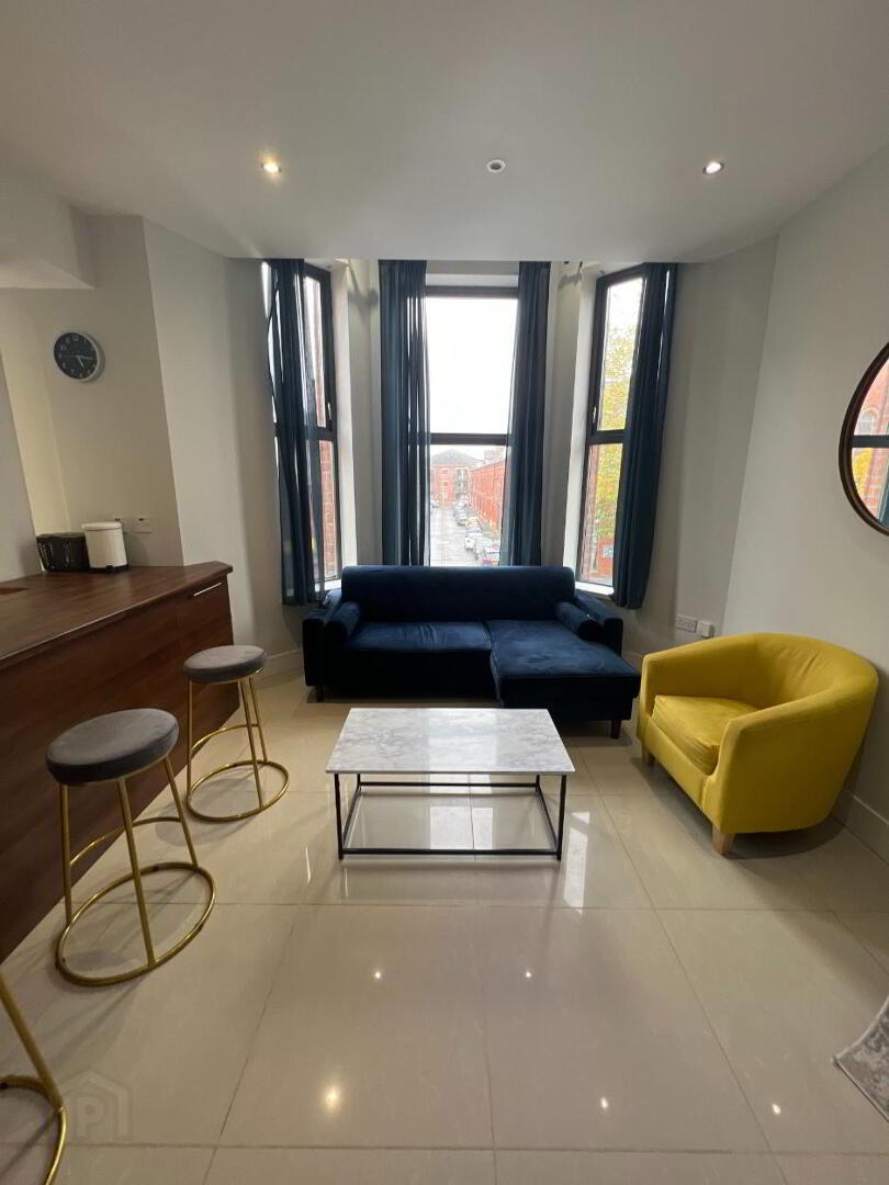 Unit 4, 117 University Street 3 of 8