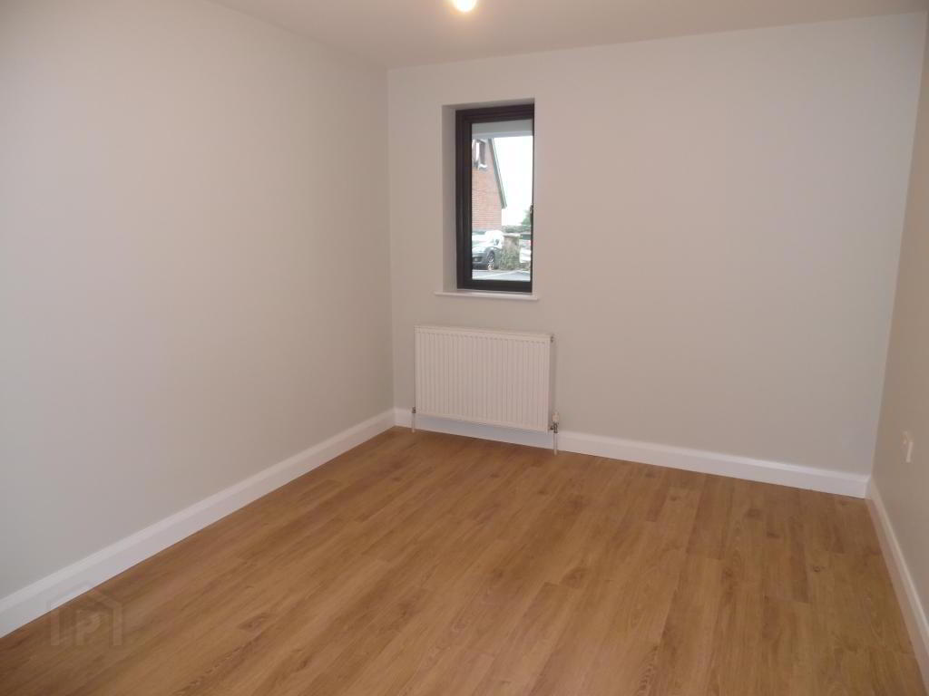 19 Pineview Gardens 6 of 7