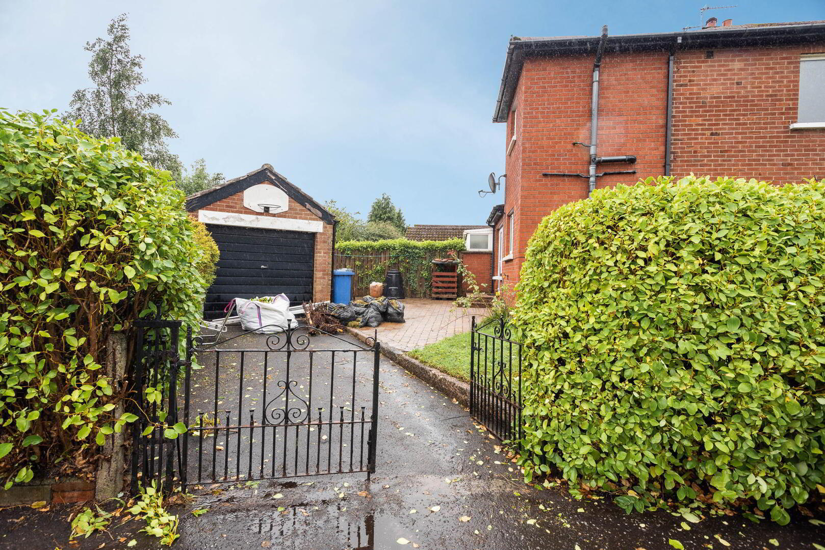 2 Prince Edward Drive 3 of 16